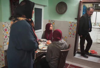 سریال پایتخت تقی از زنش کتک میخوره