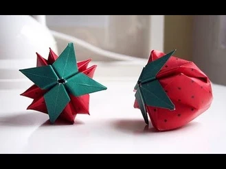 ساخت کاردستی کاغذی توت فرنگی