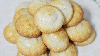طرز تهیه شیرینی نارگیلی ترد عید نوروز