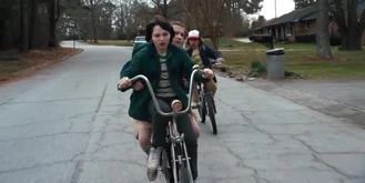 دانلود دوبله فارسی سریال اتفاقات عجیب قسمت 7 Stranger Things